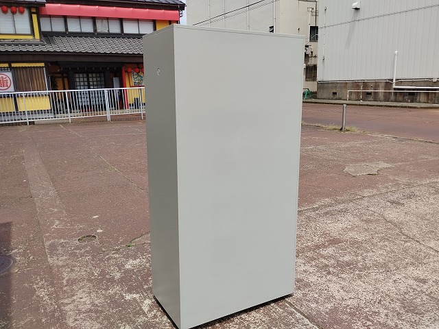 リサイクルショップ サルフ / ライオン ４人用ロッカー『中古良品小傷あり』