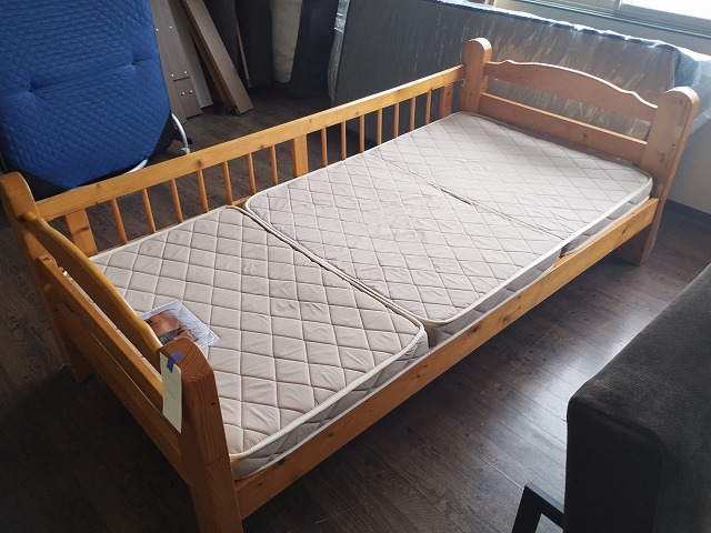 フランスベッド 宮付き、引出し付きシングルベッド『美品中古